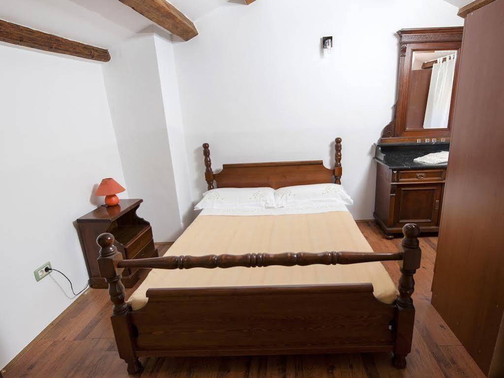 Holiday Apartment Daria 20 โรวีน ภายนอก รูปภาพ