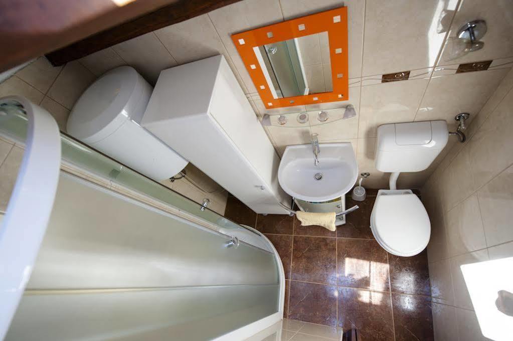 Holiday Apartment Daria 20 โรวีน ภายนอก รูปภาพ